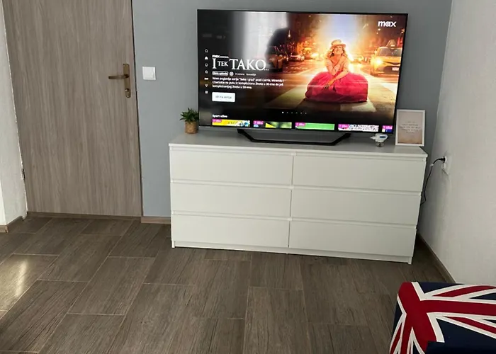 Aurora - 70 M From The Sea