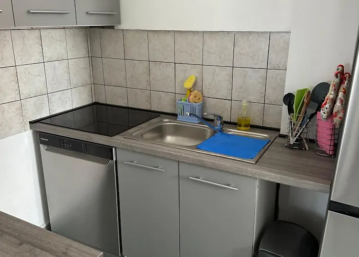 Aurora - 70 M From The Sea * Vrsi