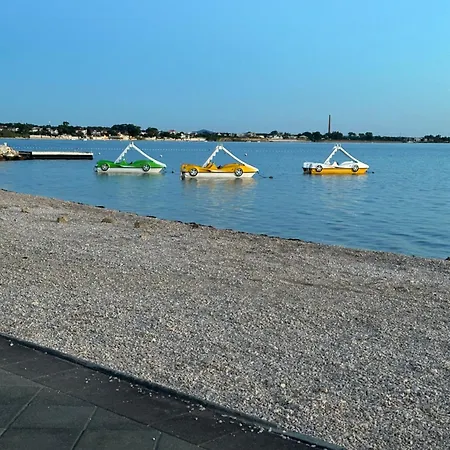 Aurora - 70 M From The Sea * Vrsi