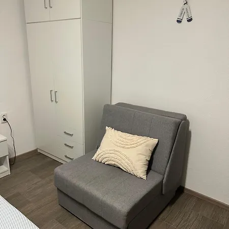 Aurora 50 M From The Sea Apartment Vrsi