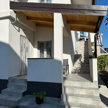 Apartment Aurora - 70 M From The Sea *