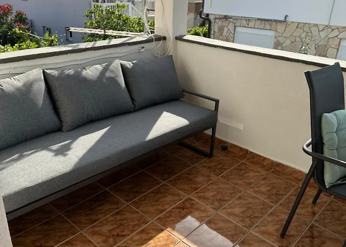 Aurora - 70 M From The Sea * Vrsi